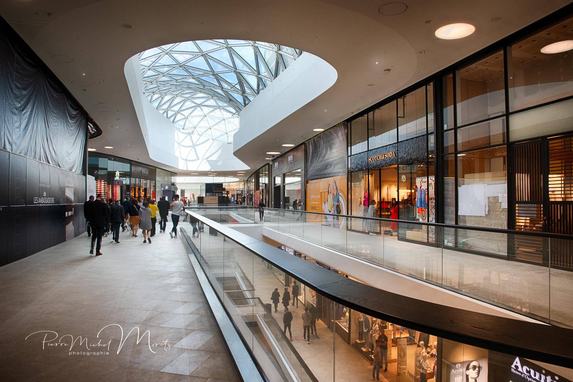 INAUGURATION SHOPPING CENTER LA CLOCHE D’OR